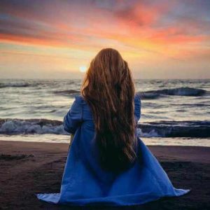 خسته ام از دنیاتون خسته ام از این بازی با صدای زن