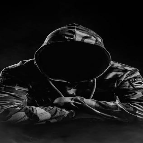 طاهاس و یونی و حسن بابا