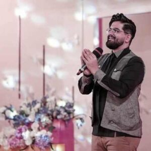 نباشی نفسم نیست یه لبخند به لبم نیست