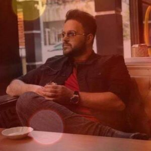 ﻏﺼﻪ ﻧﺨﻮر ای دل ﺑﻰ ﻛﺴﻢ ﮔﺮﻳﻪ ﻧﻜﻦ ﮔﻠﻢ ﻫﻤﻪ ﻛﺴﻢ