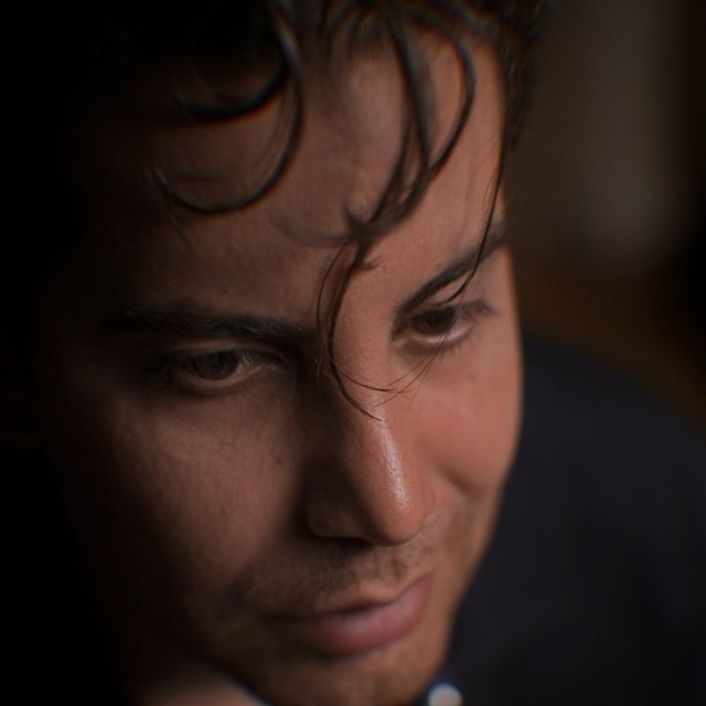 فرشاد آزادی